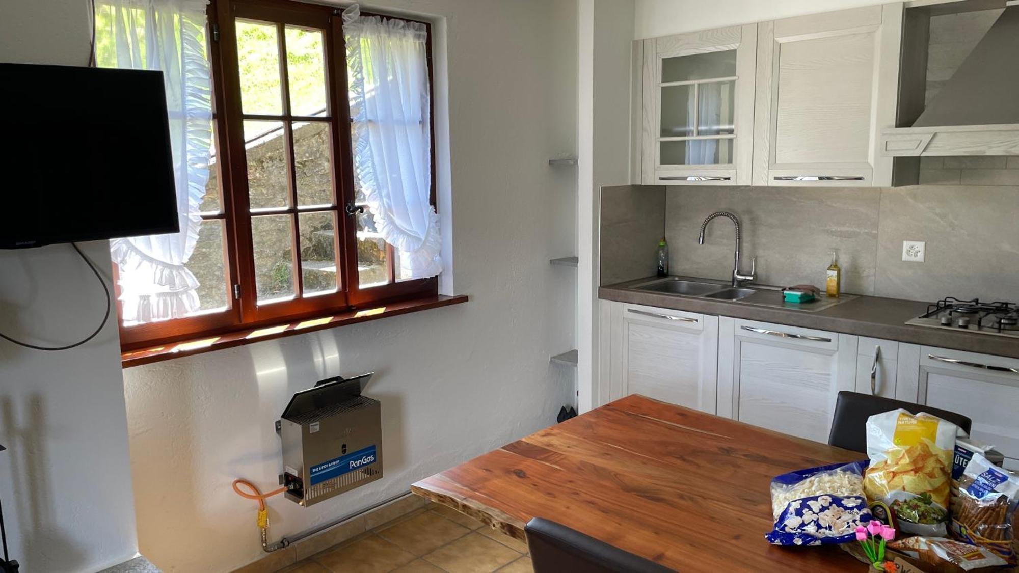 Ferienwohnung Rustico Ai Monti Cadenazzo Bagian luar foto