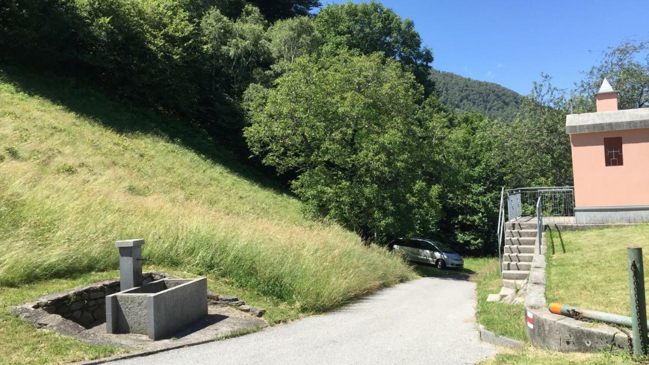 Ferienwohnung Rustico Ai Monti Cadenazzo Bagian luar foto